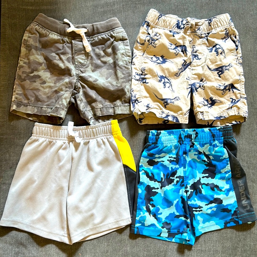 Bundle lot of 4 toddler boys shorts - all 2T